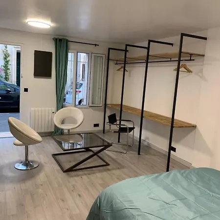 Apartment Au Calme, Quartier Sacre Coeur