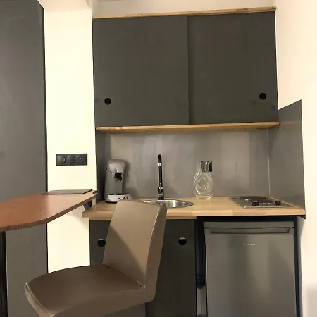 Apartment Au Calme, Quartier Sacre Coeur